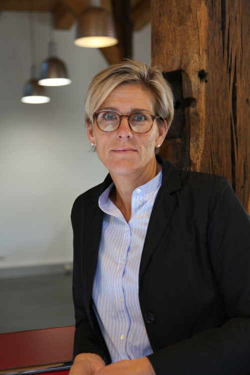 Portraitfoto von Astrid Bering | Arobo GmbH